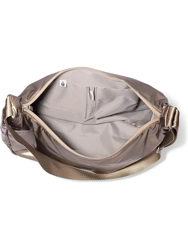 Женская сумка-хобо Swift Crossbody Baggallini — изображение 3 из 5, металлик медь