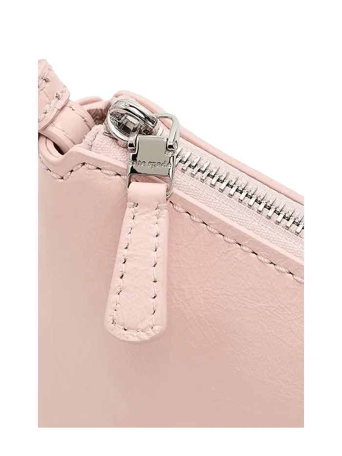 Сумка кросс-боди Loop Crinkle Patent Leather Kate Spade New York — изображение 4 из 5, пляж