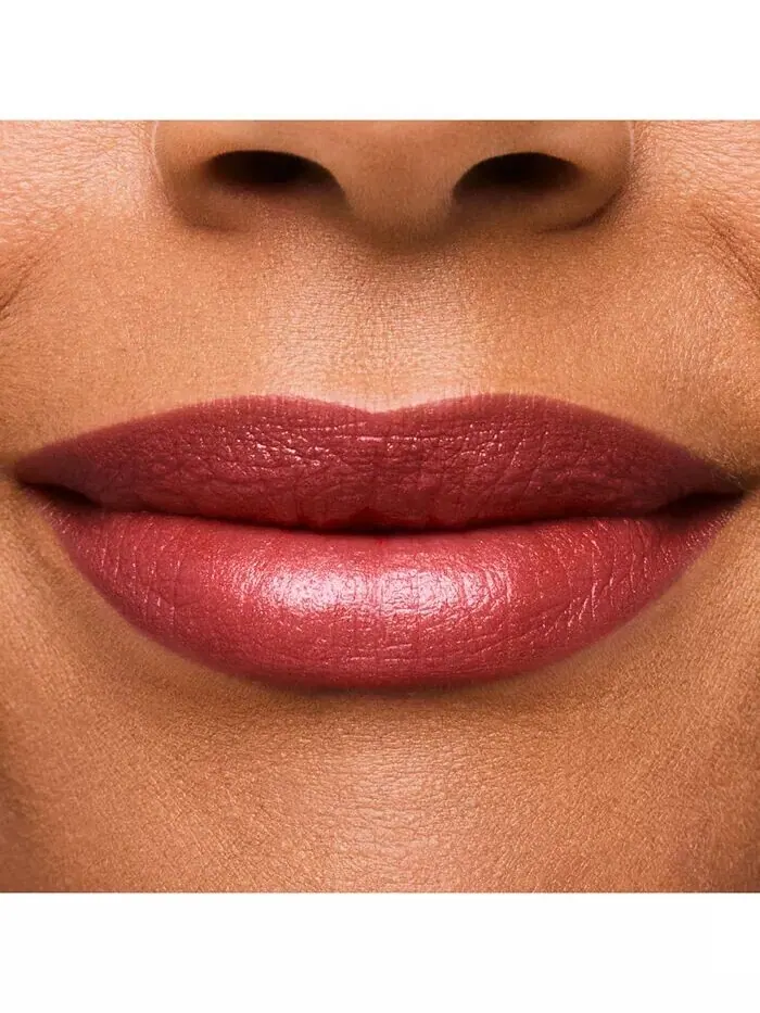 Блестящая губная помада Estée Lauder Pure Color, стойкая — изображение 3 из 9