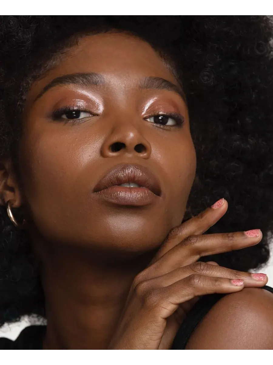 Увлажняющий тонирующий крем Halo Healthy Glow с широким спектром защиты SPF 25 Smashbox — изображение 5 из 10