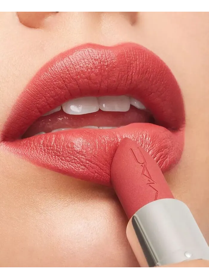 Губная помада MAC MACXimal Silky Matte, forever curious, 3,5 г — изображение 6 из 7