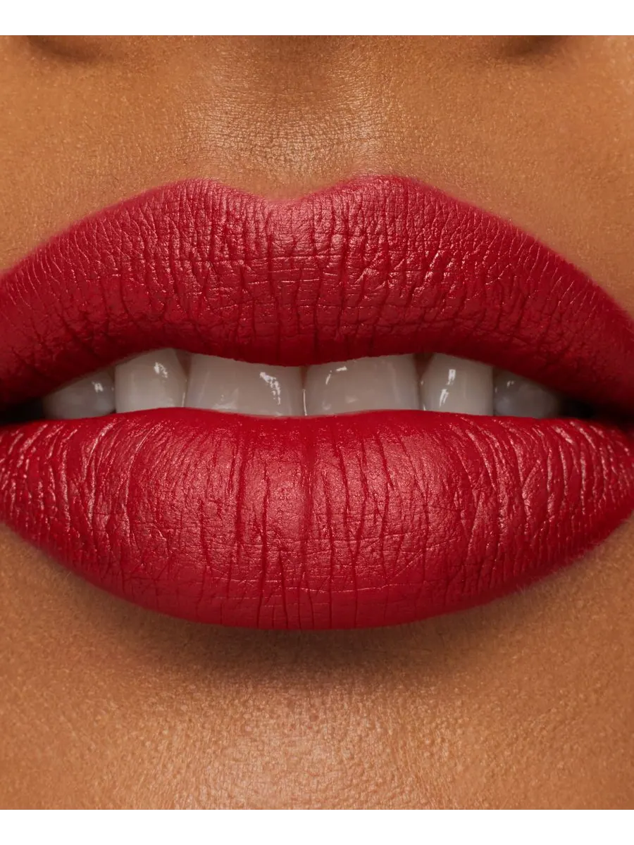 Помада MACximal Silky Matte Russian Red — изображение 4 из 5