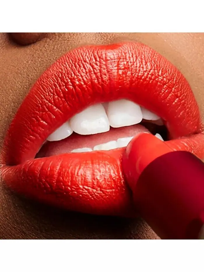 Губная помада Be Legendary Prime & Plush Smashbox — изображение 4 из 9