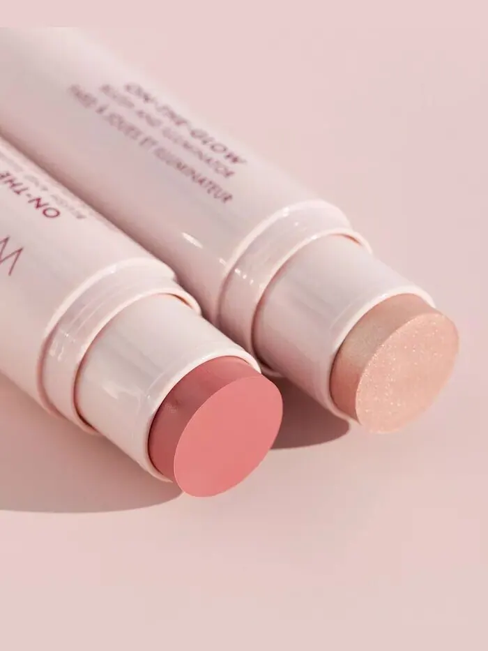 Румяна и иллюминатор On-The-Glow Wander Beauty, цвет Bare/nude Glow — изображение 4 из 4