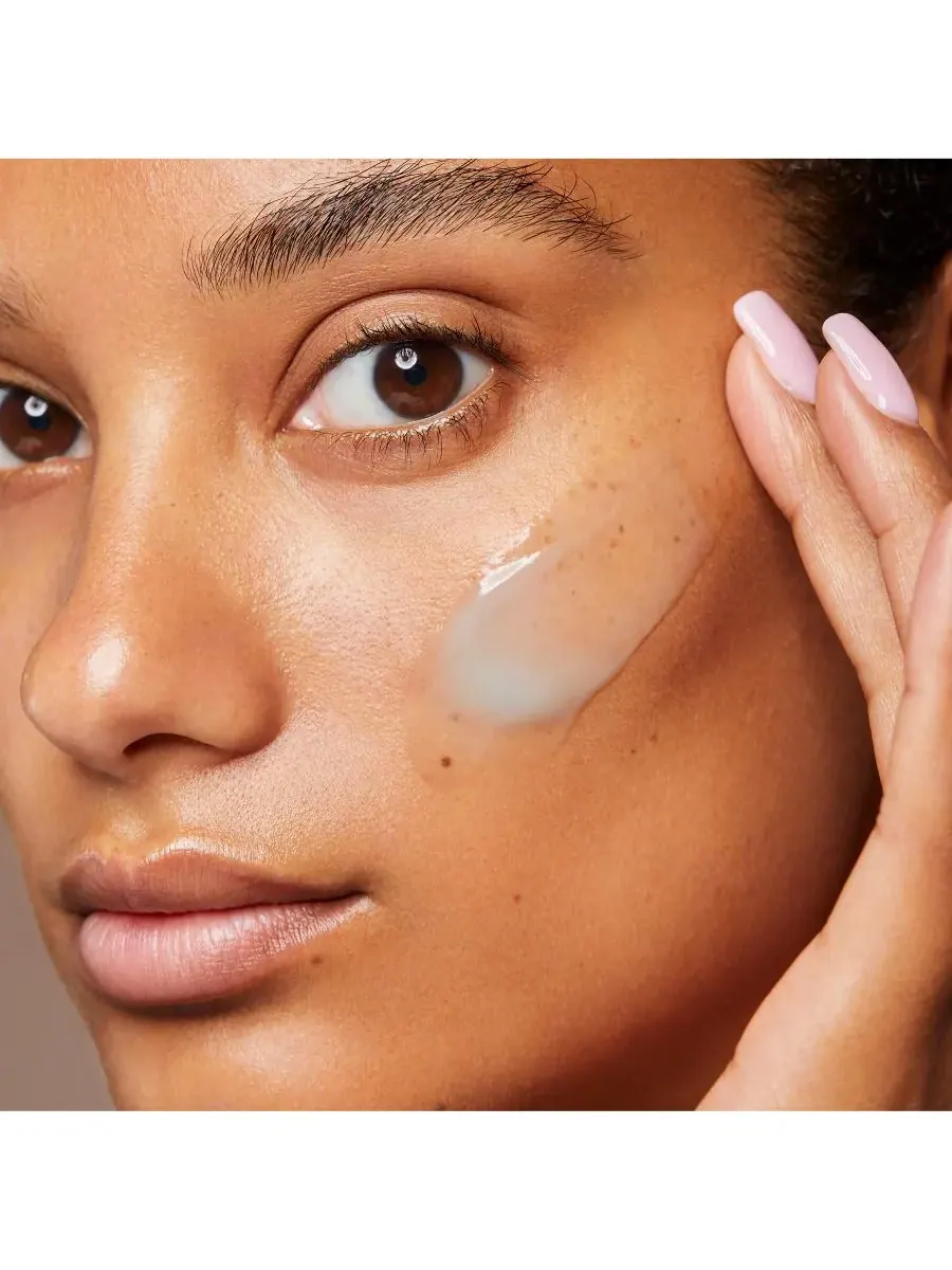 Крем для лица Clarins — Матирующий гель Hydra-Essentiel с двойной гиалуроновой кислотой — изображение 6 из 6