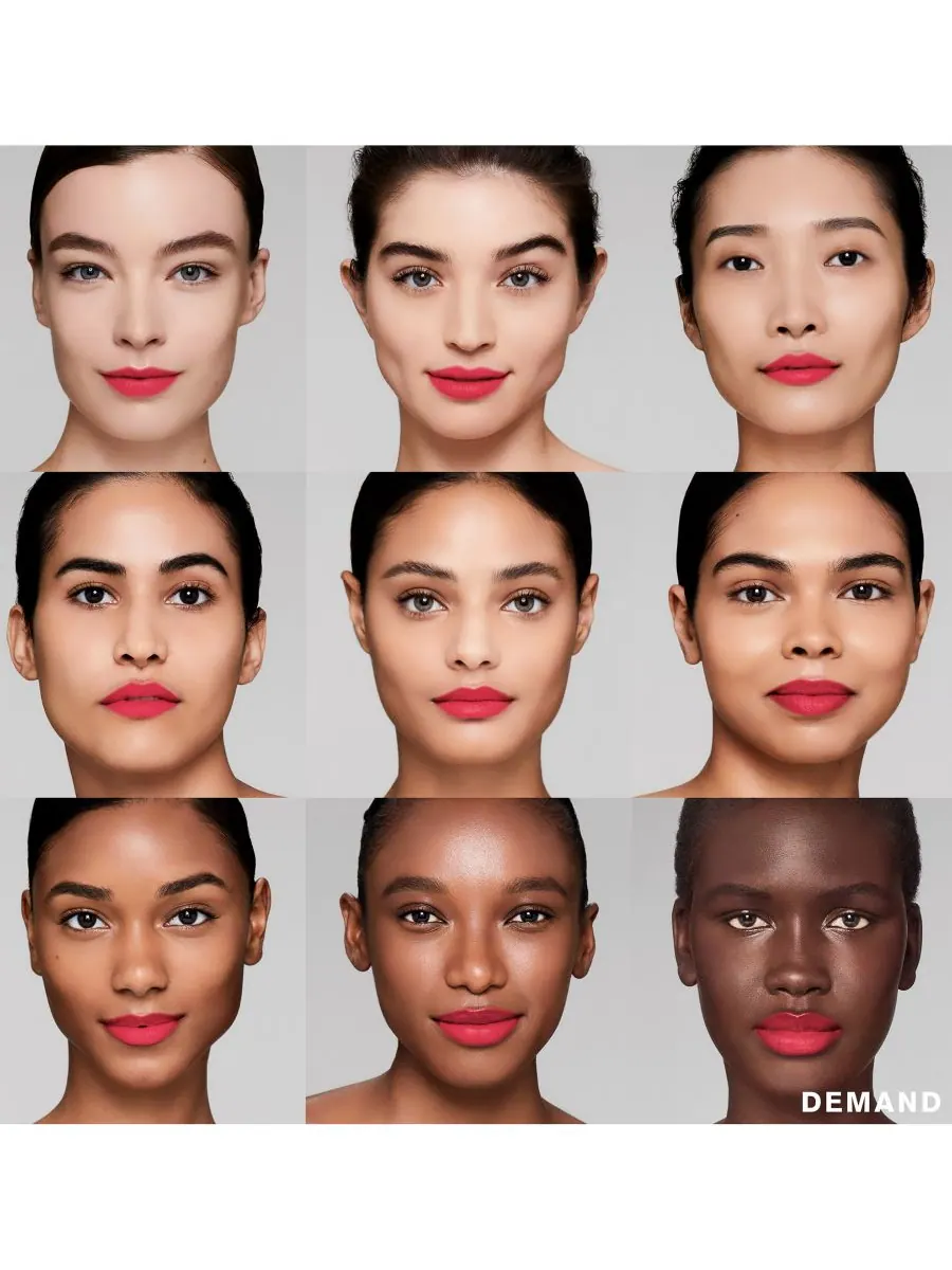 Стойкая матовая помада Estée Lauder Pure Color, матовое покрытие, цвет Demand — изображение 4 из 10