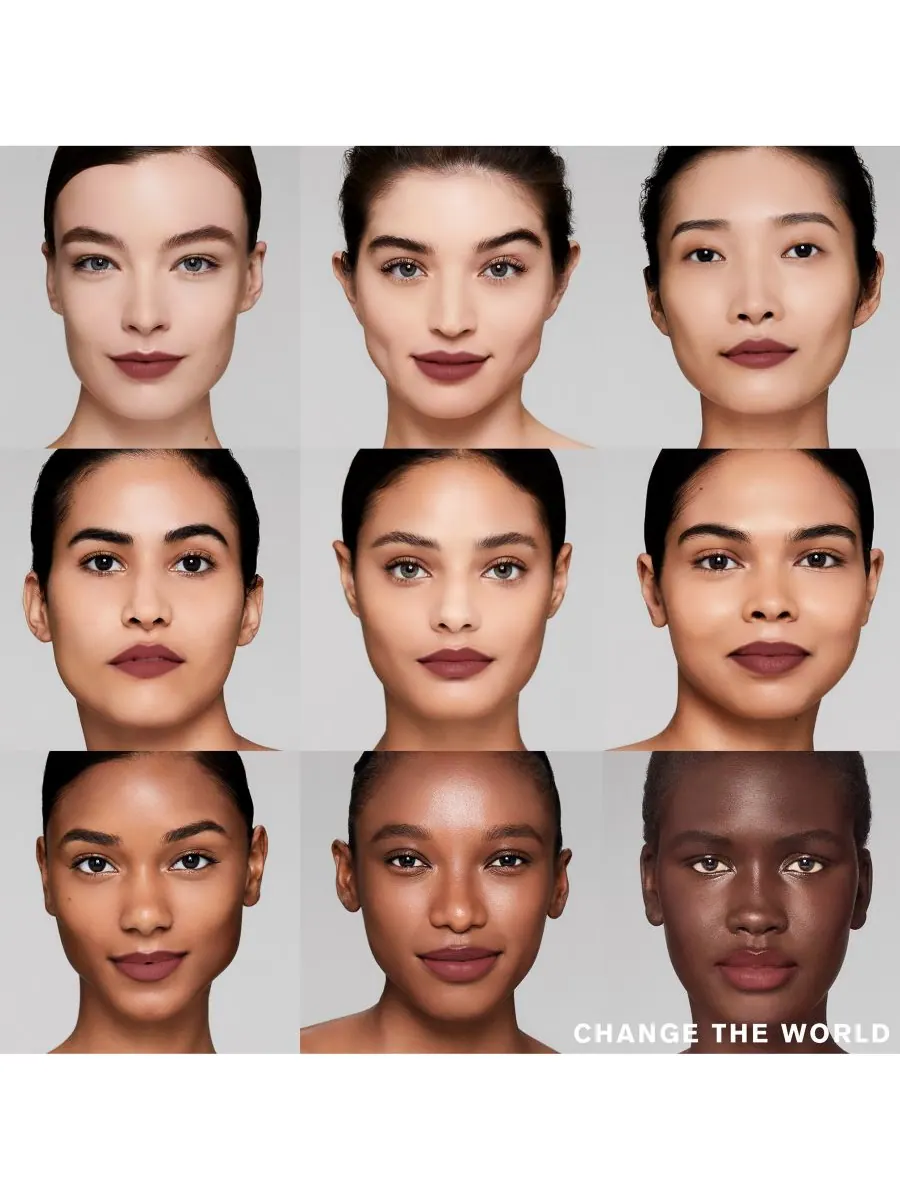 Стойкая матовая помада Pure Color Estée Lauder, оттенок Change the World — изображение 4 из 10