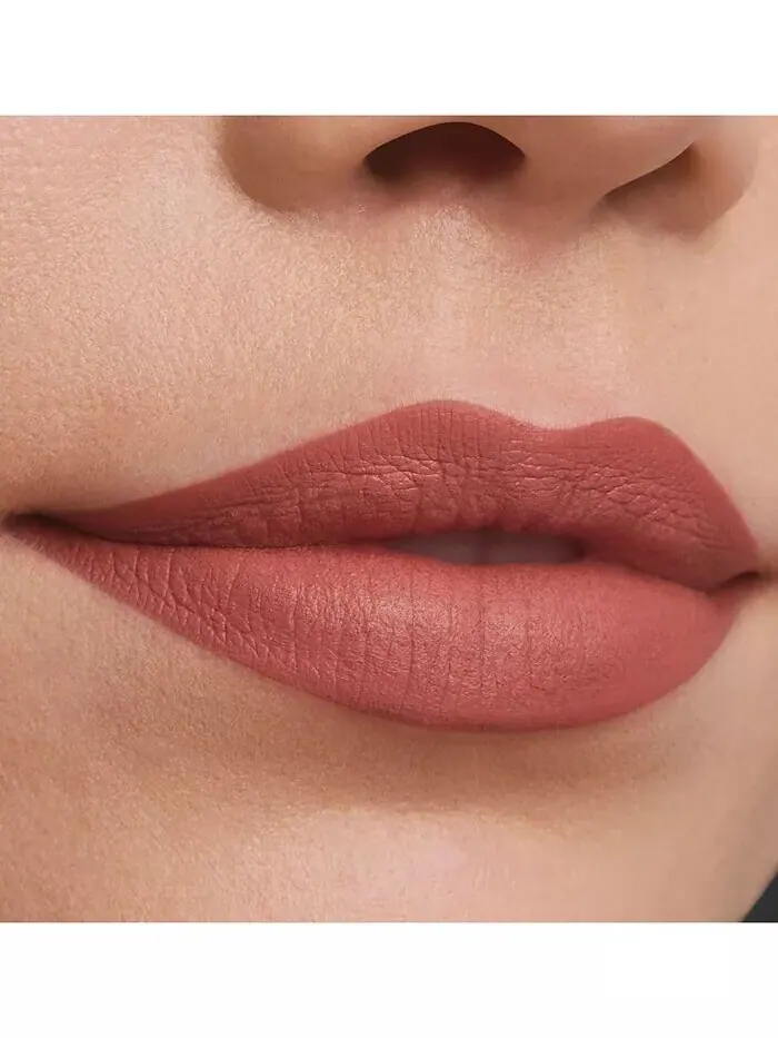 Губная помада Estée Lauder Pure Color, матовая, цвет Object Of Desire — изображение 3 из 10
