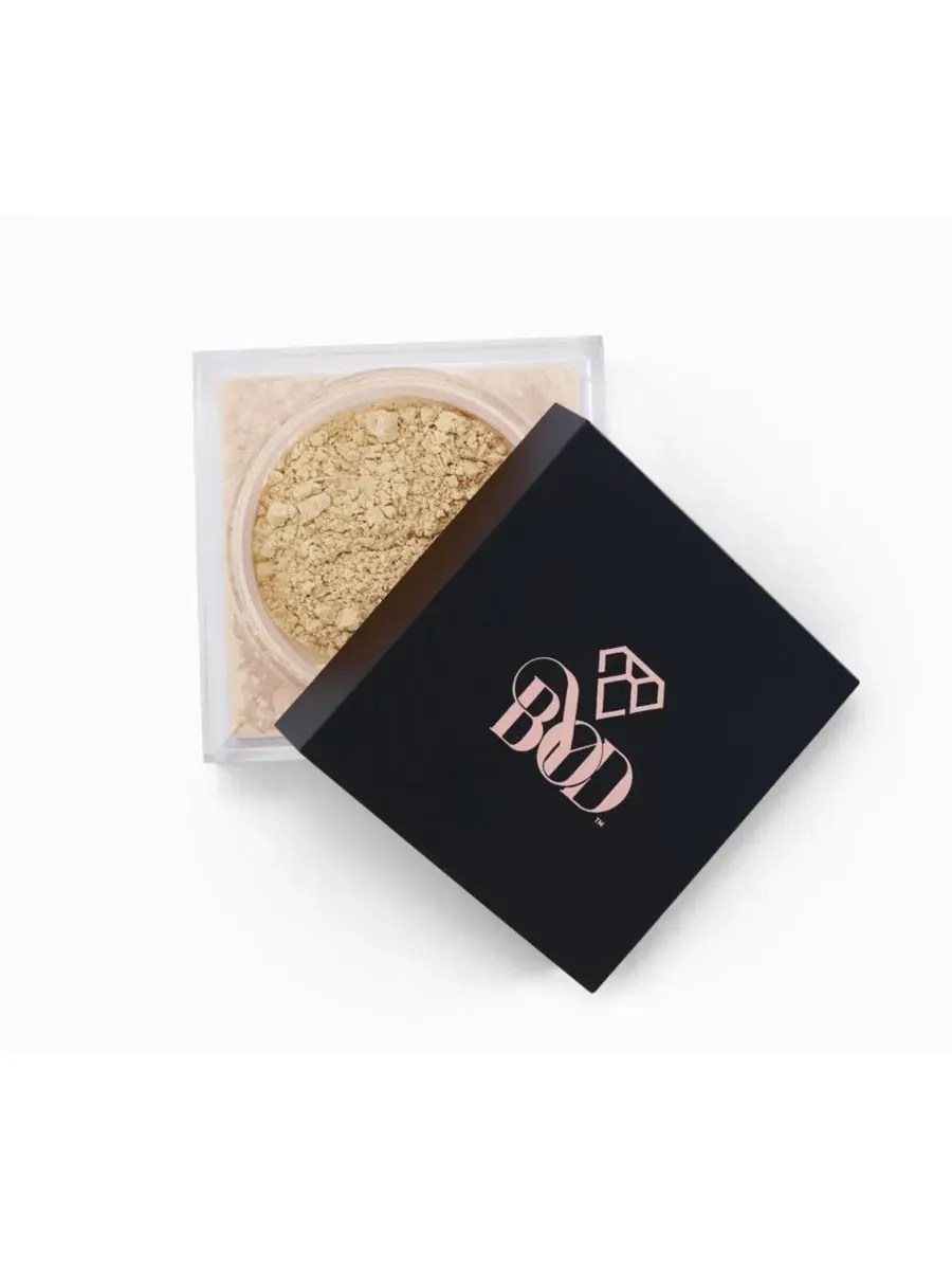 Рассыпчатая фиксирующая пудра Desire Matte Magic Be Your Own Desire — изображение 3 из 3
