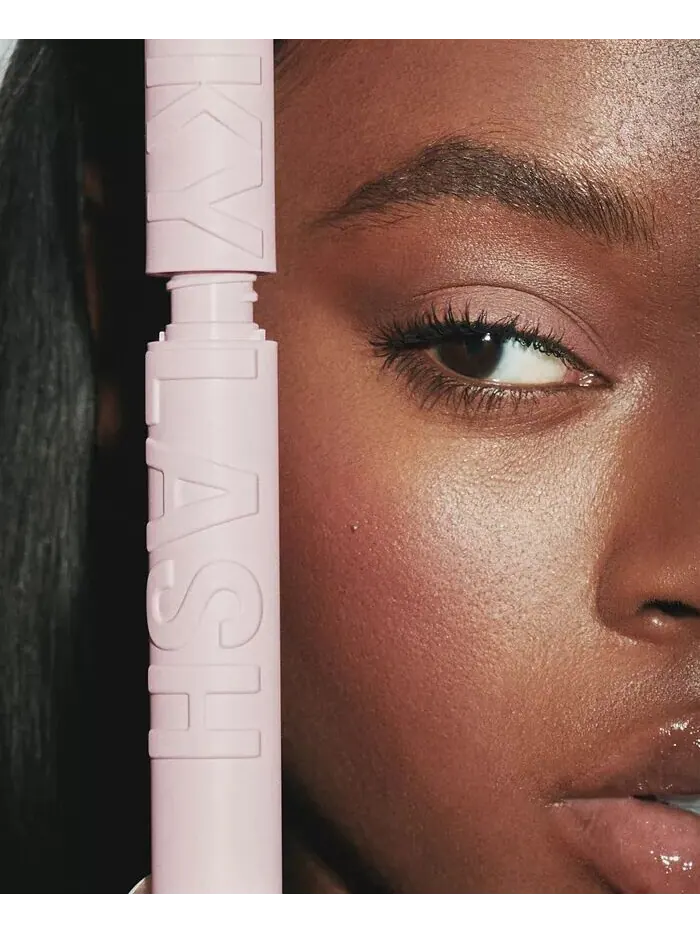 Тушь для ресниц Kylash Volume Kylie Cosmetics — изображение 3 из 11