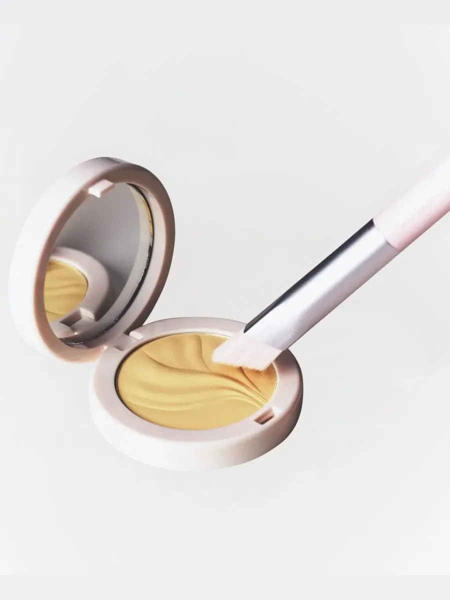 Пудра для сияния под глазами, 4,8 г Kylie Cosmetics — изображение 3 из 6