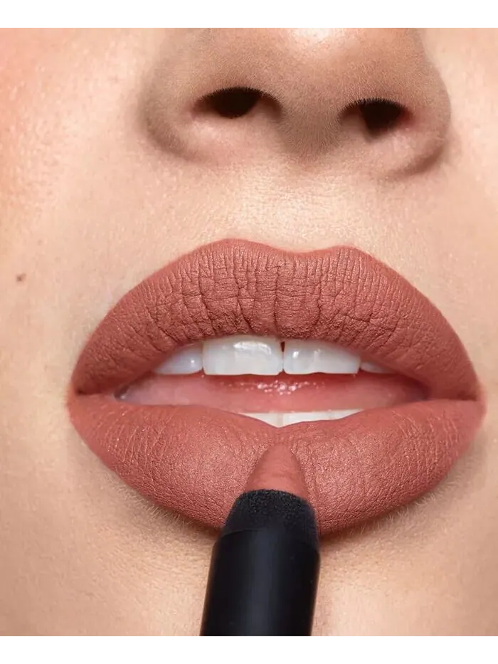 Магнитный матовый цвет губ Nudestix — изображение 7 из 10