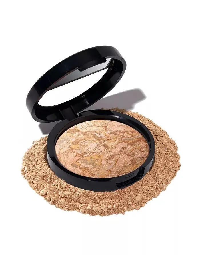 Осветляющая тональная основа Baked Balance-N-Glow Laura Geller Beauty — изображение 4 из 12