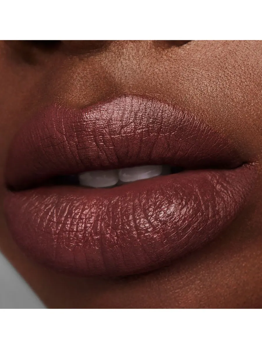 Стойкая кремовая помада Estée Lauder Pure Color, насыщенный цвет, Bold Desires — изображение 3 из 10