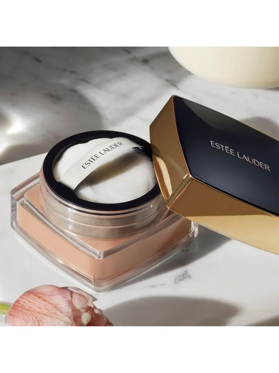 Фиксирующая пудра Estée Lauder Double Wear Sheer Flattery — изображение 3 из 3