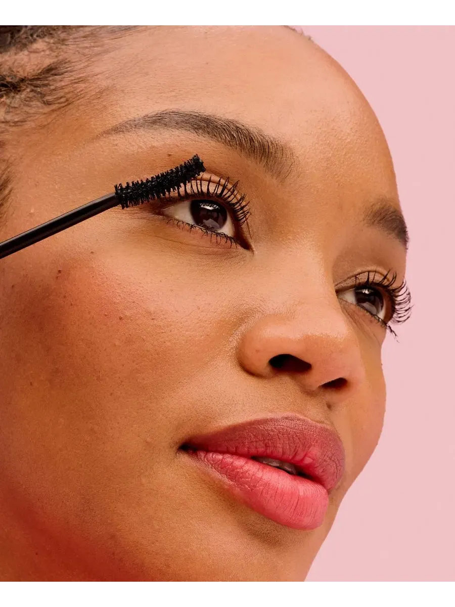 Тушь для ресниц Fan Fest с эффектом веера, мини Benefit Cosmetics — изображение 3 из 12
