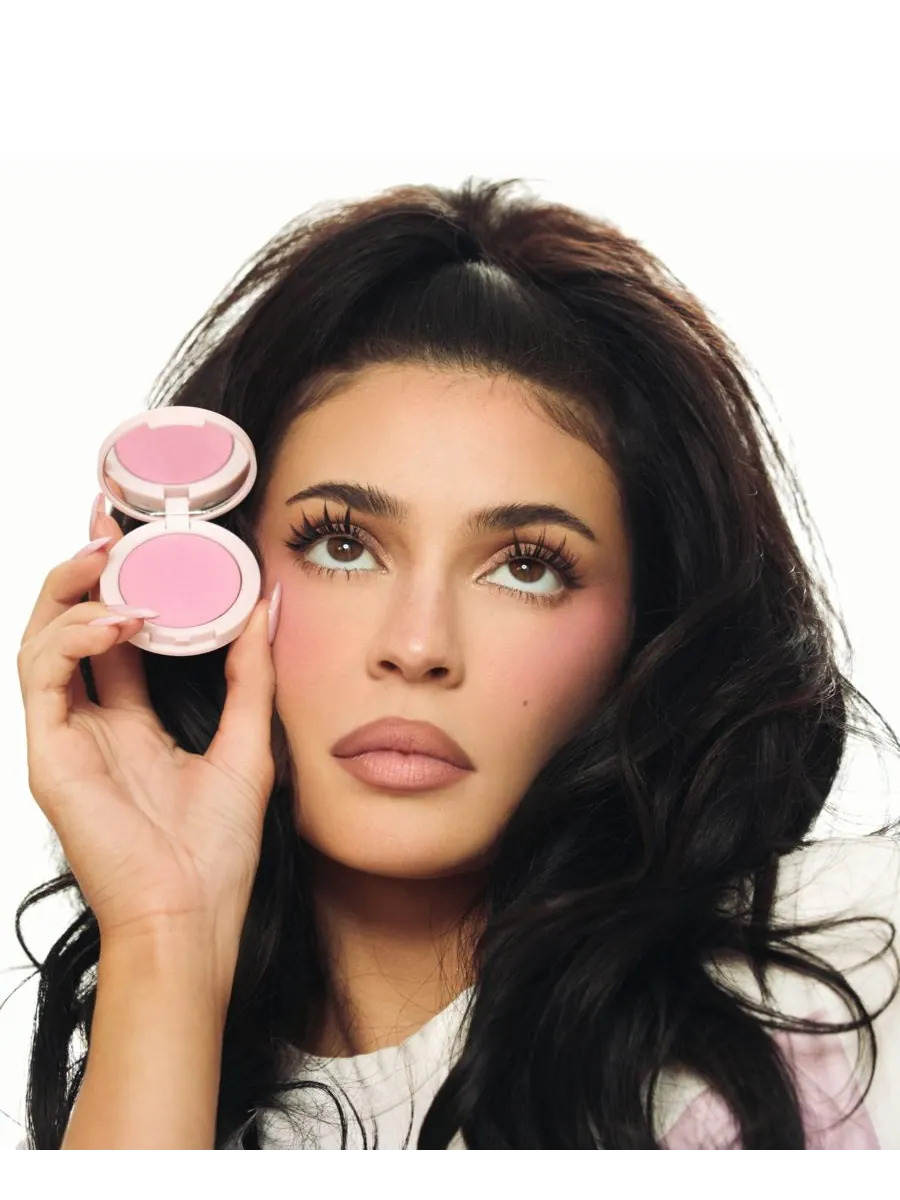 Гибридные румяна Kylie Cosmetics — изображение 7 из 8