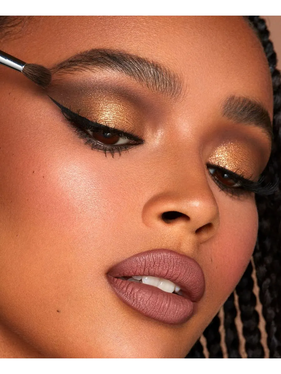 Палитра прессованной пудры Kylie Cosmetics — изображение 5 из 10