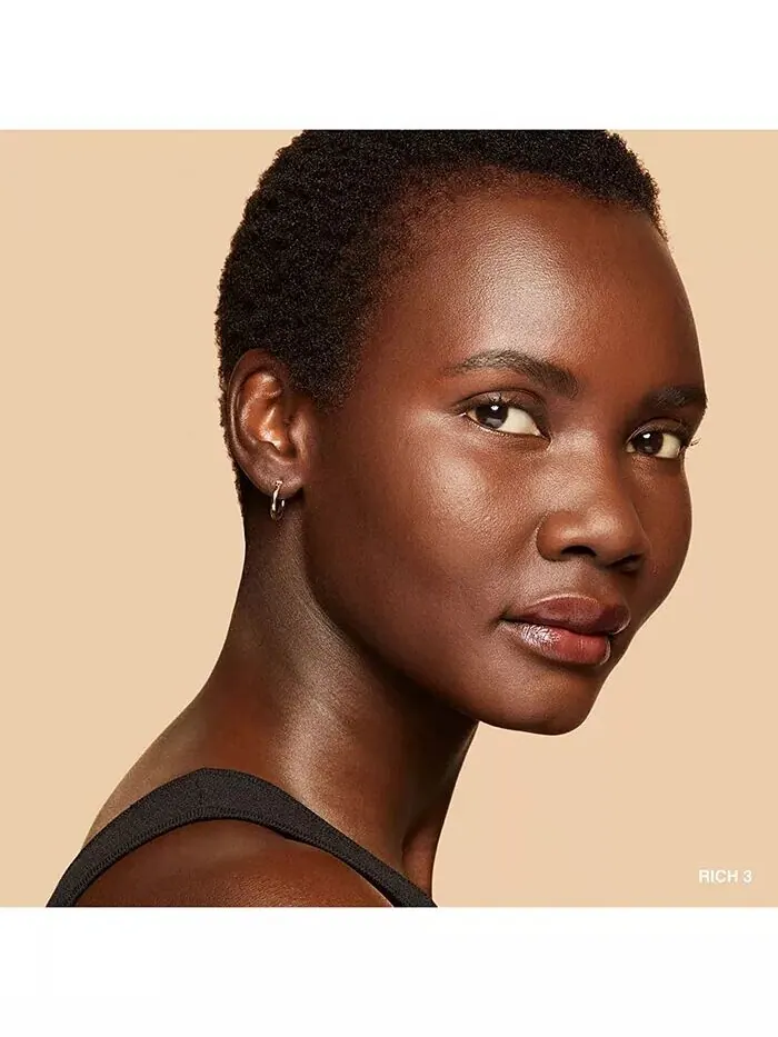 Витаминизированный тинт для кожи SPF 15 с гиалуроновой кислотой Bobbi Brown, цвет Rich 3 — изображение 5 из 12