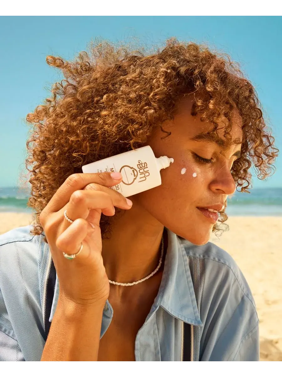 Sun Bum Минеральная жидкая солнцезащитная пена SPF 30, 1,7 унции — изображение 3 из 6