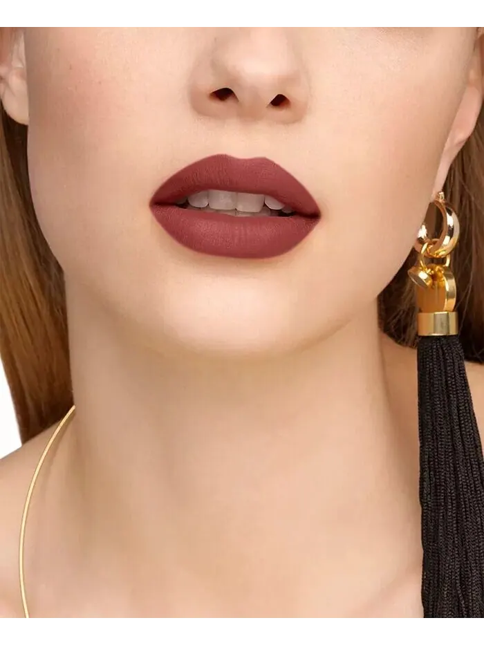 Сменный блок матовой помады Fabulous Kiss Carolina Herrera, цвет 420 - Lucky (warm rosewood) — изображение 5 из 8