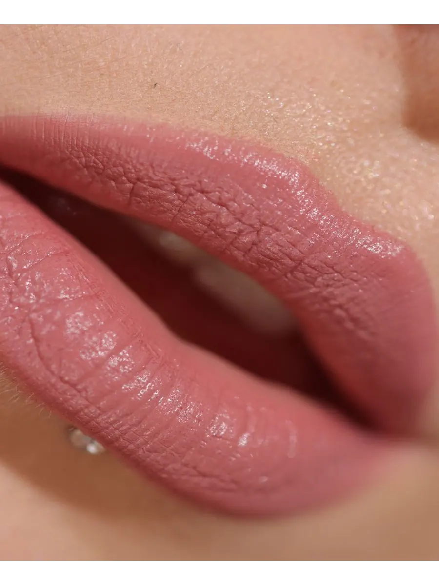 Помада-карандаш Lipstique Lord & Berry — изображение 3 из 8