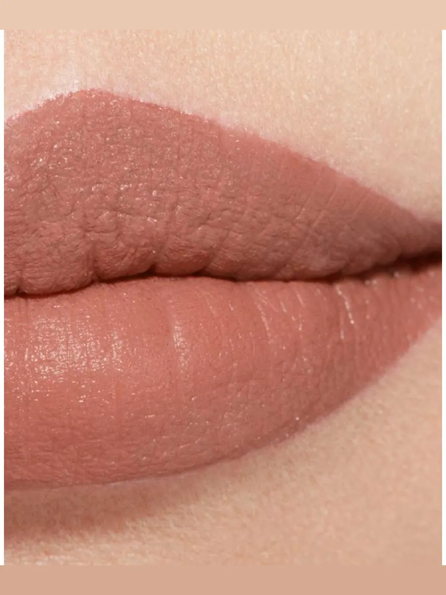 Матовая помада CHANEL ROUGE ALLURE VELVET, оттенок 60 Intemporelle — изображение 4 из 6