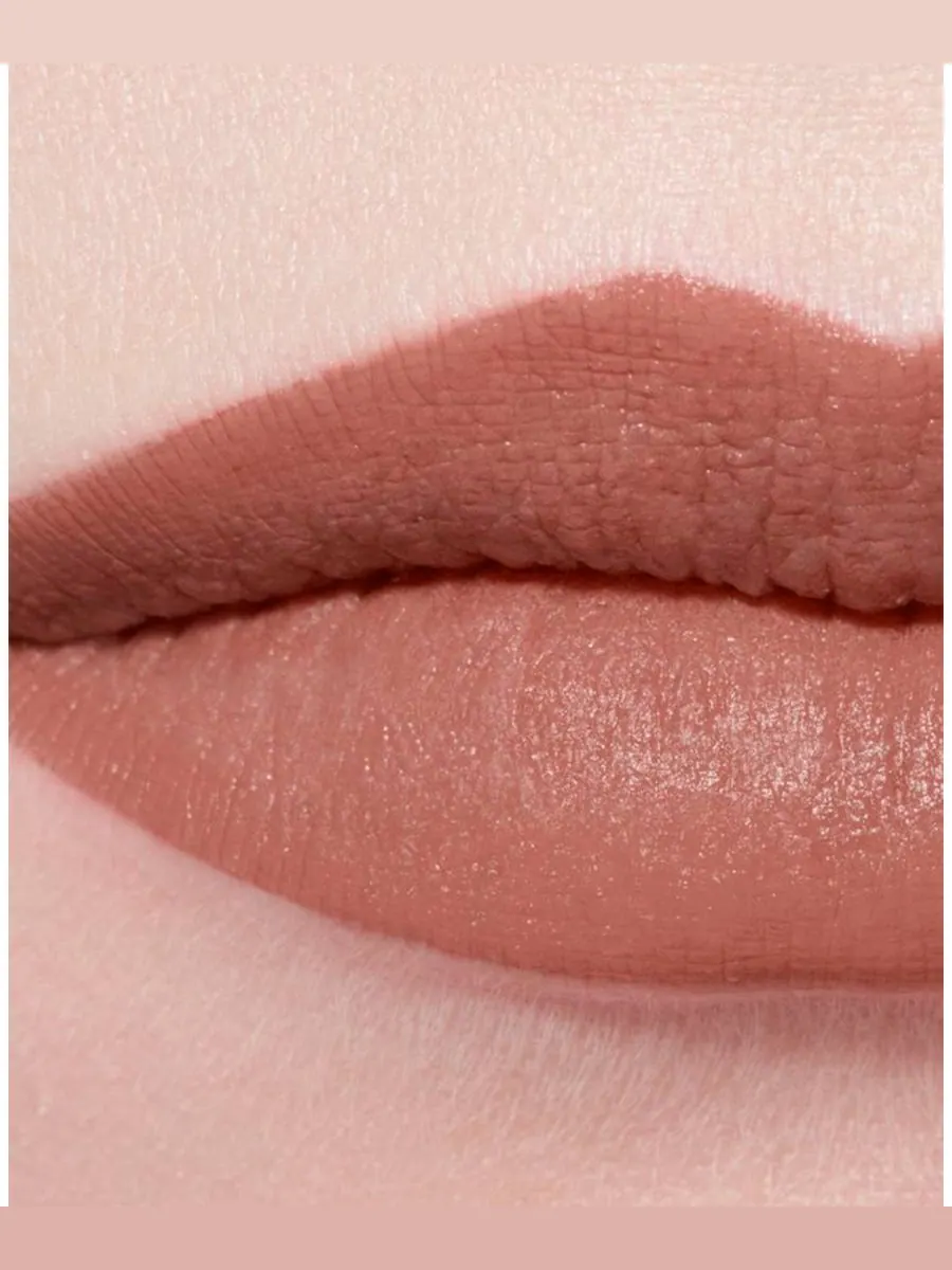 Сияющая матовая помада CHANEL, 61 intuitive, 3.5 г — изображение 6 из 6