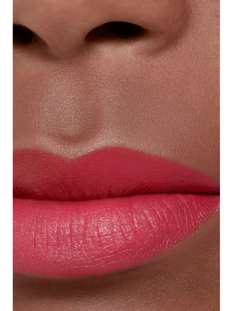 Губная помада Chanel Rouge Allure Velvet, 43 la favorite, 3,5 г — изображение 6 из 6