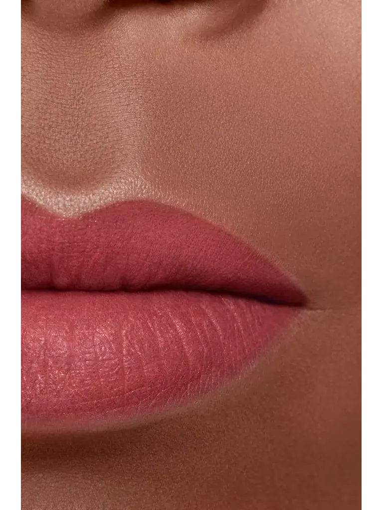 Помада Chanel Rouge Allure Velvet Абстракт — изображение 5 из 5