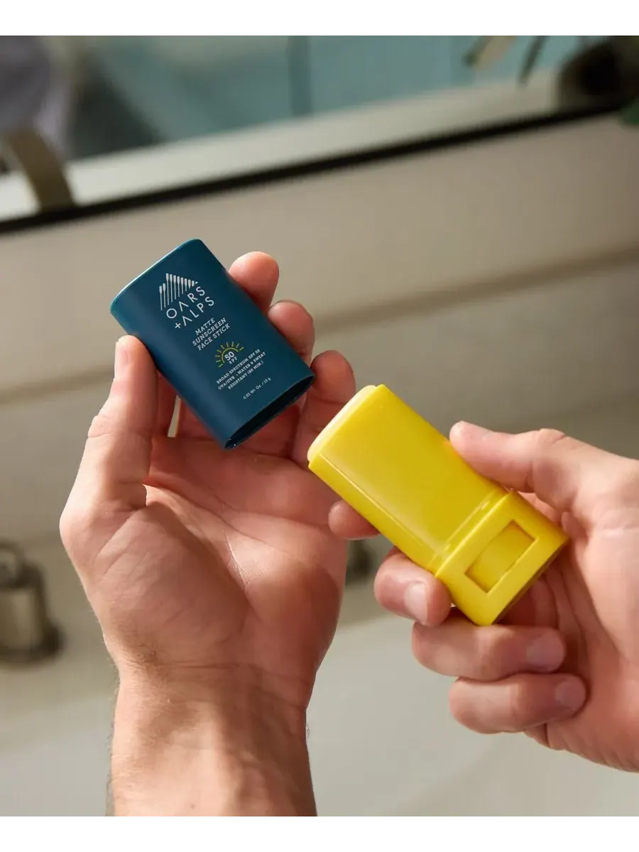 Oars + Alps Матирующий солнцезащитный стик для лица SPF 50, 0,53 унции — изображение 10 из 10