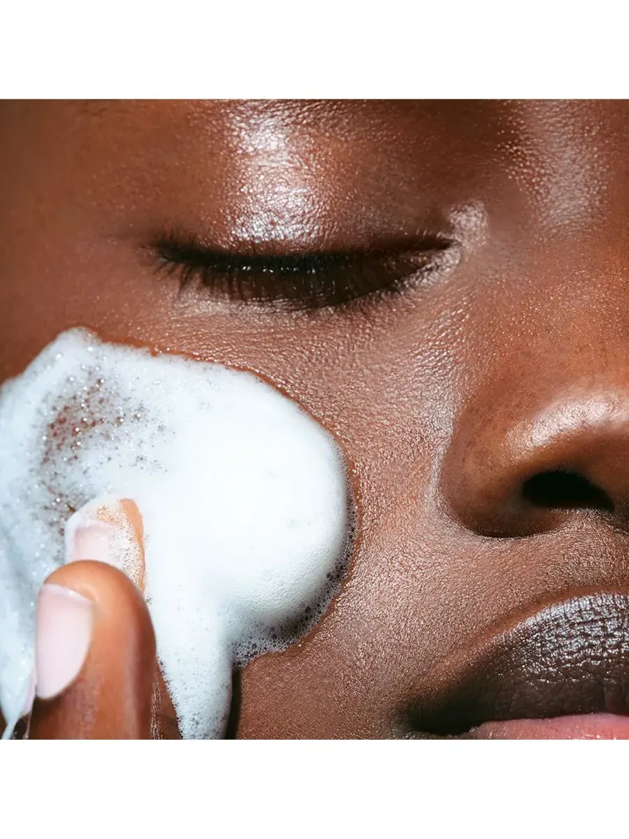 Гель для умывания Clarins — Нежный восстанавливающий очищающий мусс, 150 мл — изображение 4 из 6