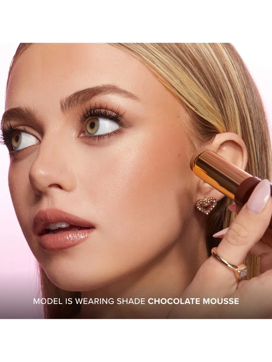 Стик для бронзирования и скульптурирования Chocolate Soleil Melting Too Faced, цвет chocolate mousse — изображение 4 из 6