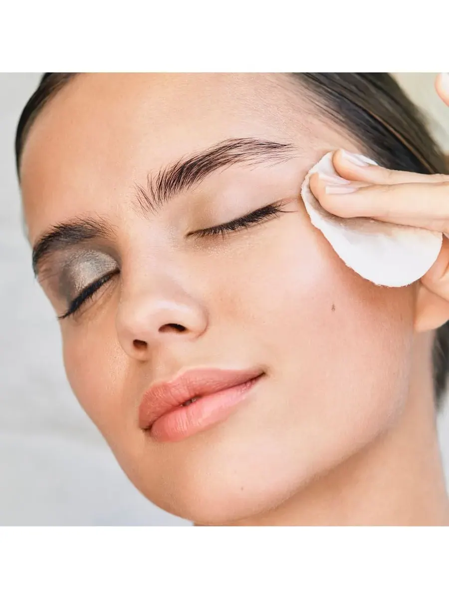 Средство для снятия макияжа Clarins — Мягкое обезжиренное с глаз, 120 мл — изображение 4 из 8
