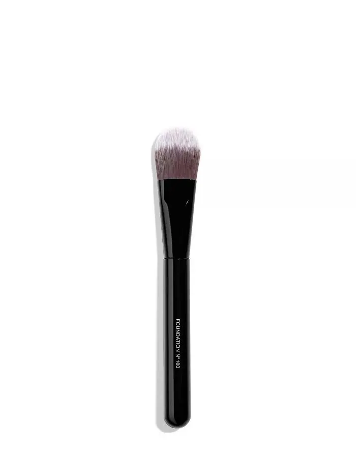 Кисть для тонального крема N°100 Chanel