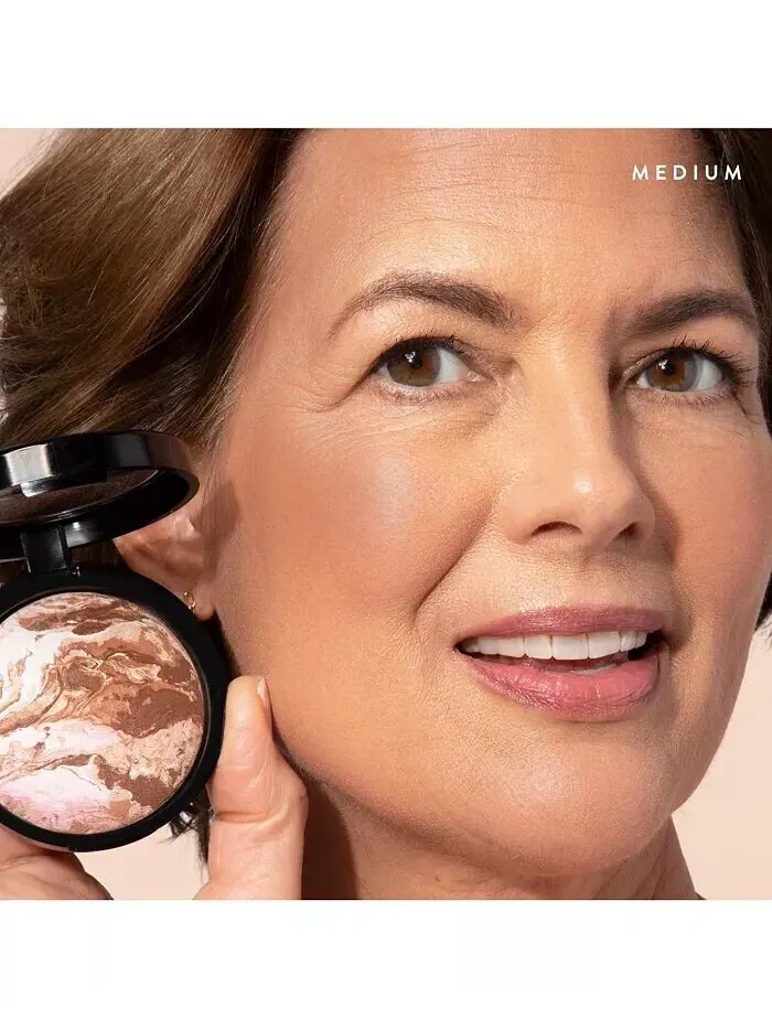 Универсальный бронзатор Baked Bronze-N-Brighten Laura Geller Beauty — изображение 11 из 14