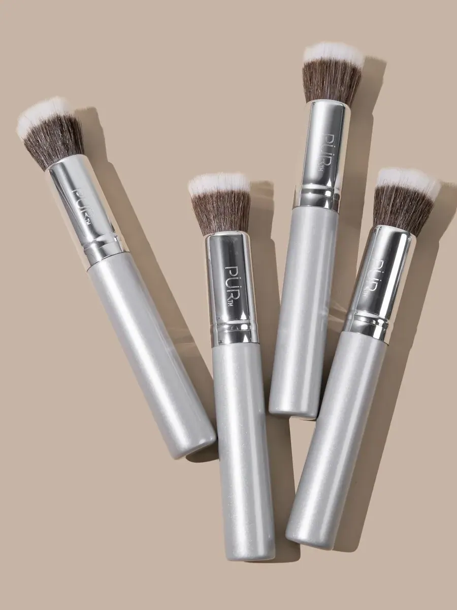 PÜR Minerals Жидкая скошенная кисть PÜR — изображение 3 из 3