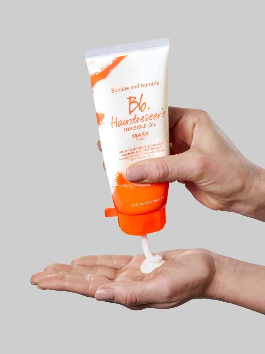 Bumble and Bumble Увлажняющая маска для волос Hairdresser's Invisible Oil, 6,7 унций — изображение 3 из 5