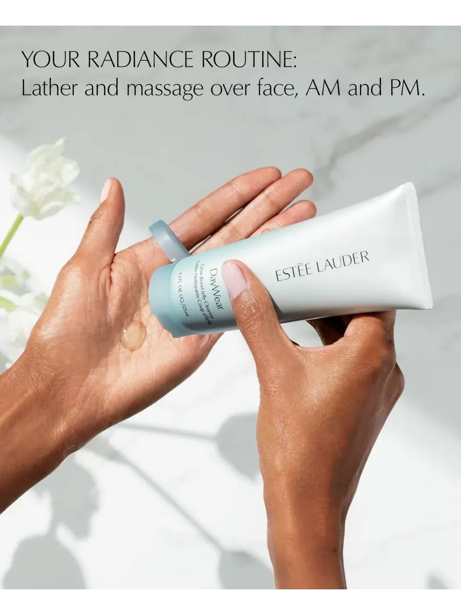 Гель для умывания Estée Lauder DayWear Glow Boost, увлажняющий, для комбинированной кожи, 120 мл — изображение 7 из 8