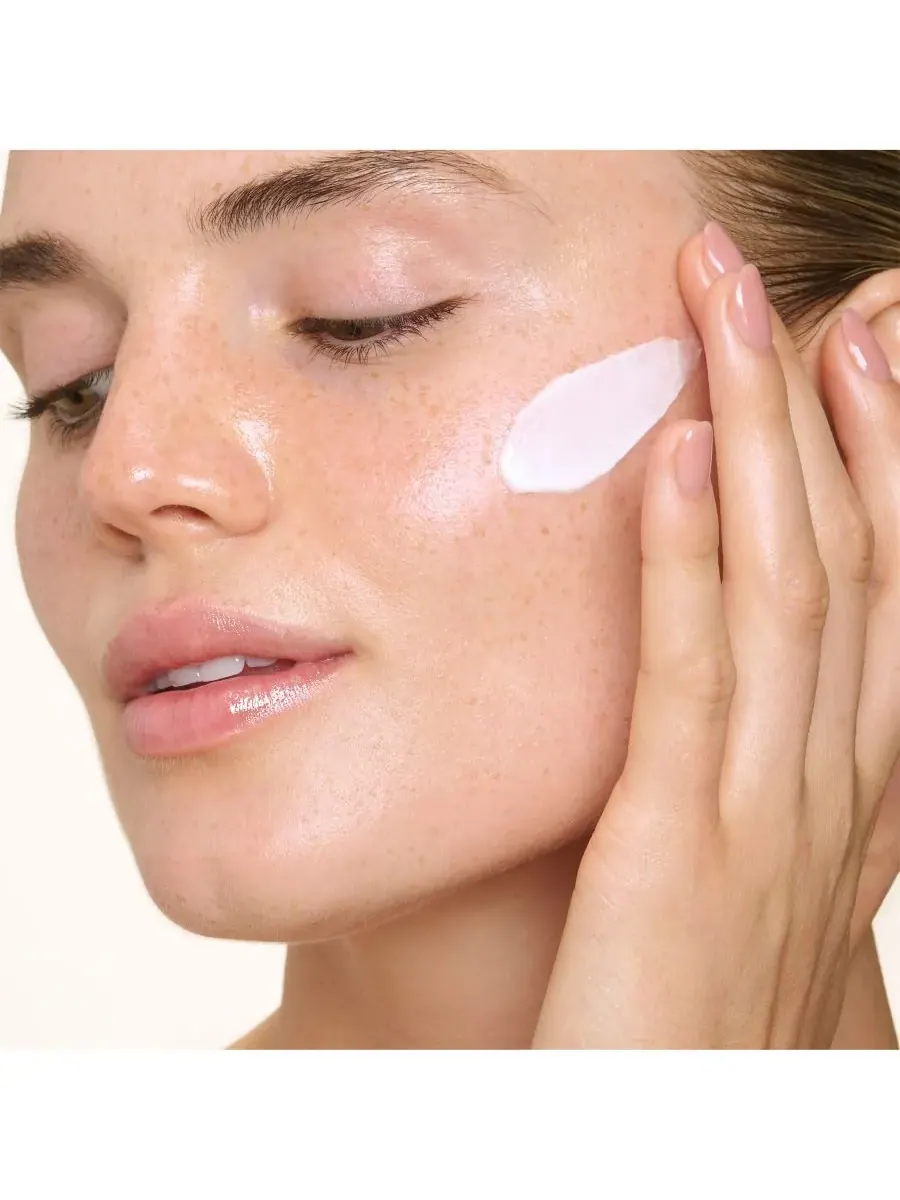 Сыворотка Clarins — Сменный блок увлажняющего ночного крема для сухой кожи с эффектом усиления — изображение 7 из 10