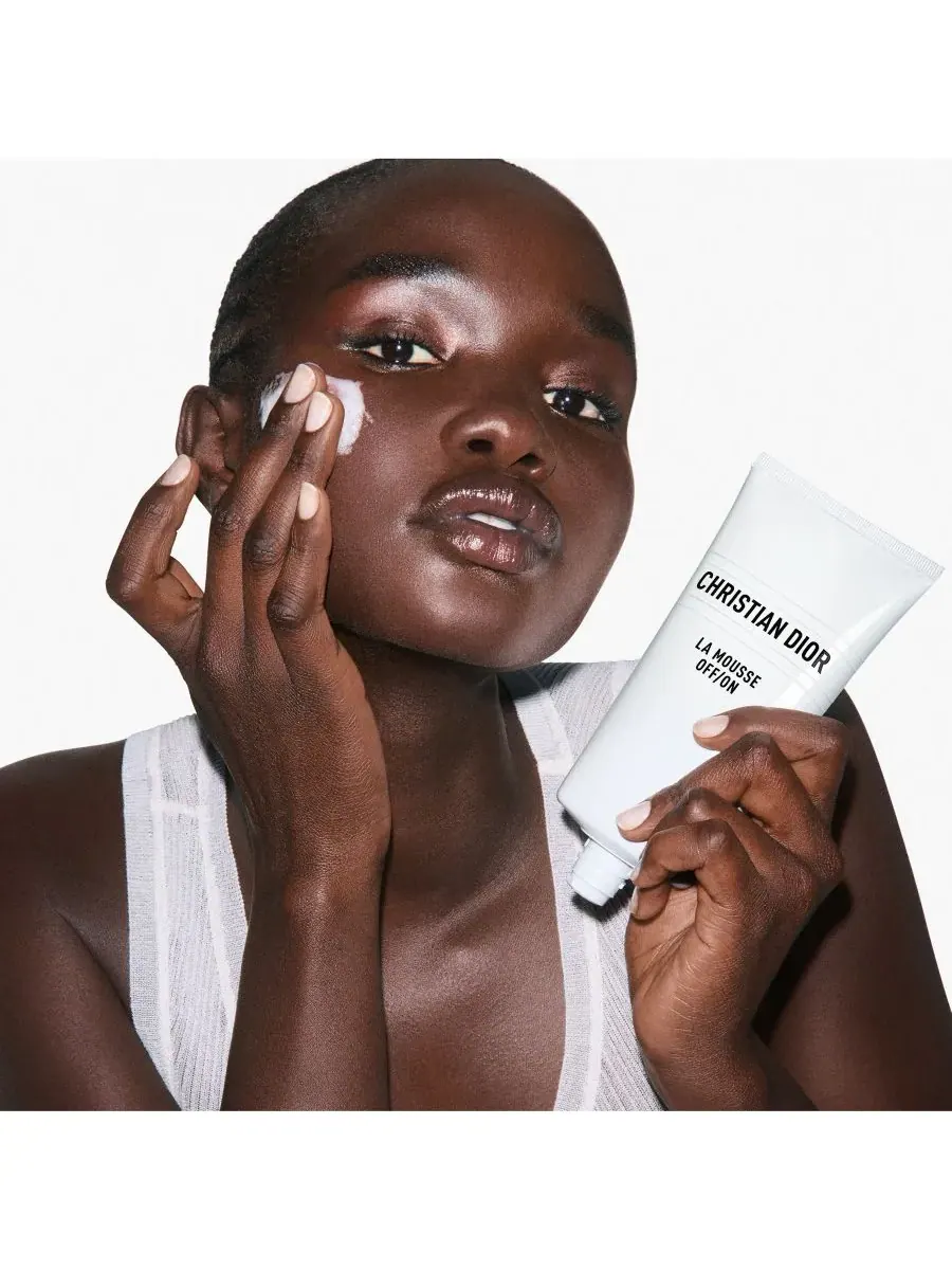 Крем для лица SPF DIOR Пенящееся очищающее средство La Mousse OFF/ON — изображение 5 из 6