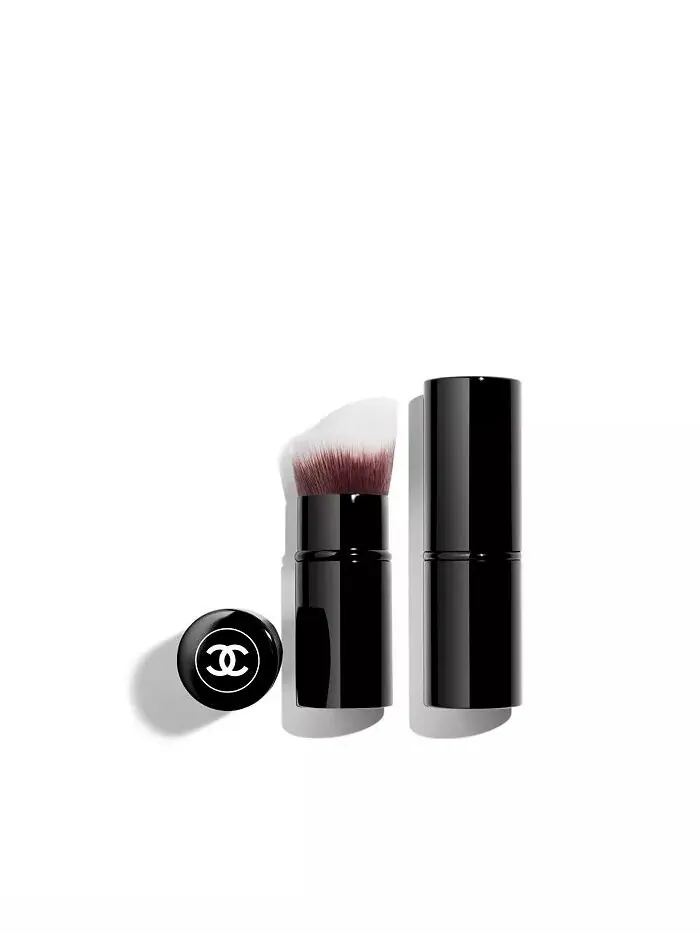 Выдвижная кисть для тональной основы № 103 Chanel