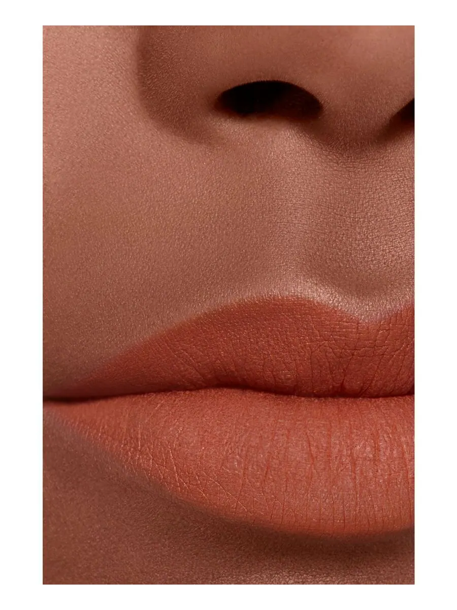 Жидкая помада для губ Chanel Rouge Allure Liquid Velvet, 212 stupéfiante, 6 мл — изображение 4 из 8
