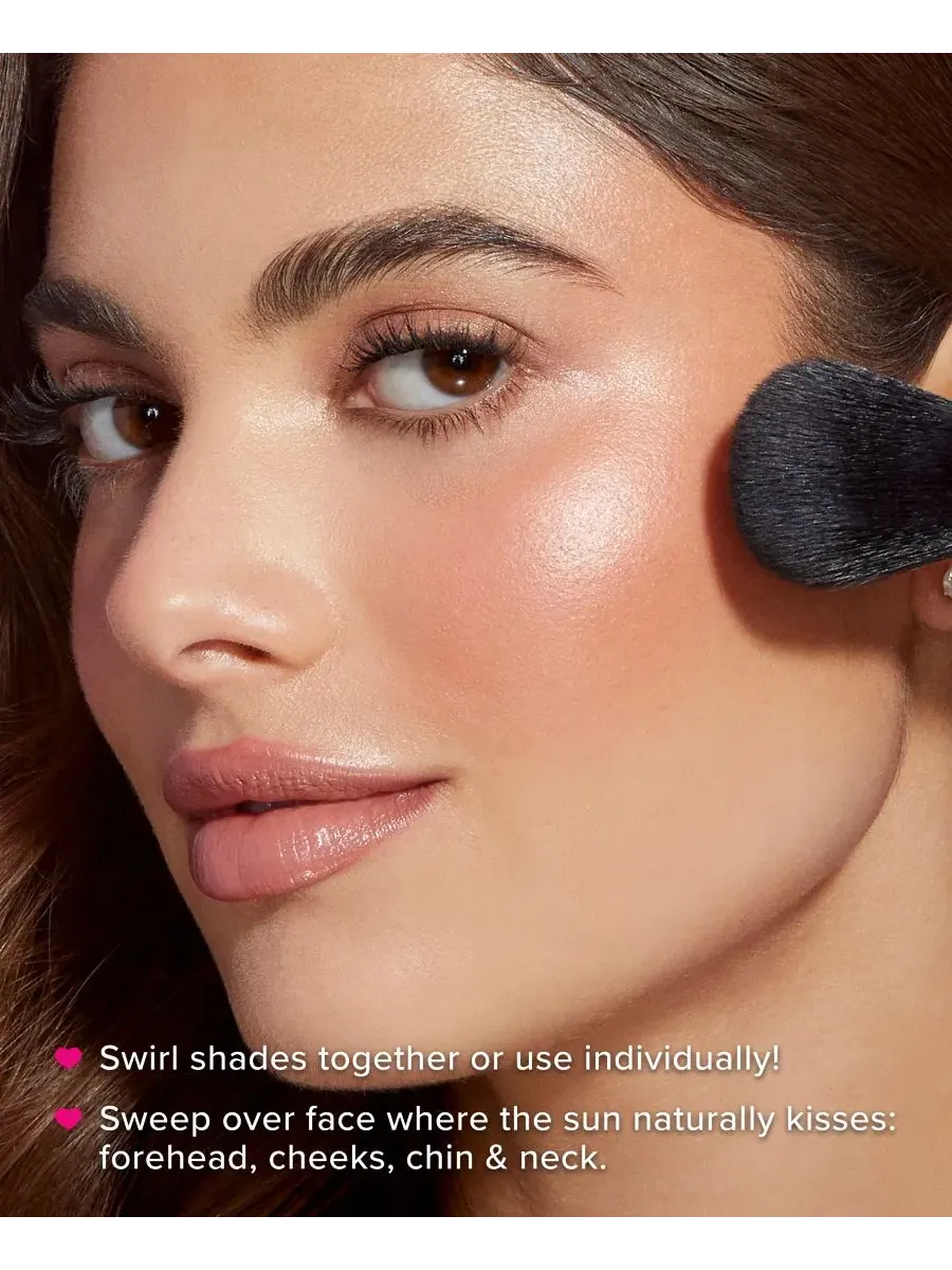 Бронзер Too Faced Sun Bunny Blushing Bronzer, 8 г, Sun Bunny — изображение 6 из 7
