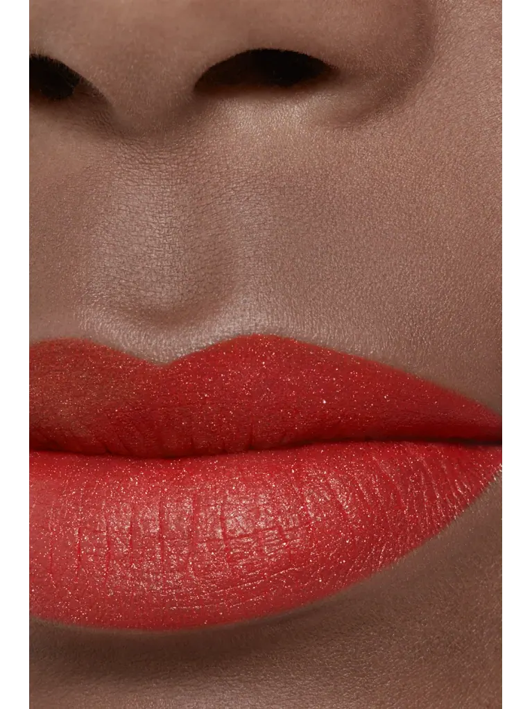 Губная помада Chanel Rouge Allure Velvet, 56 rouge charnel, 3,5 г — изображение 6 из 6