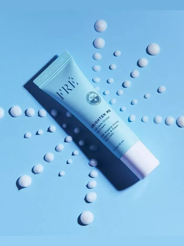 FRÉ Крем для глаз Brighten Me, 05 унций Fre — изображение 2 из 5