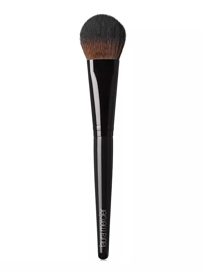 Кисть для цвета щек Laura Mercier