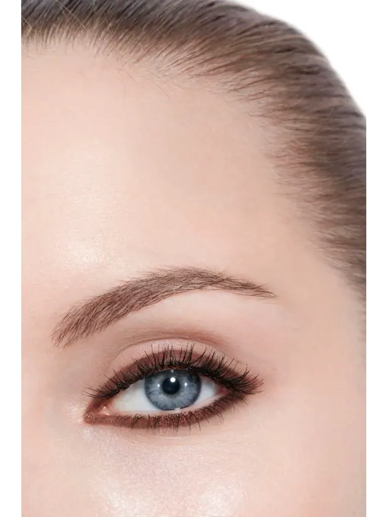 Водостойкий карандаш для глаз Chanel Stylo Yeux, 943 brun agape, 3 г — изображение 4 из 5