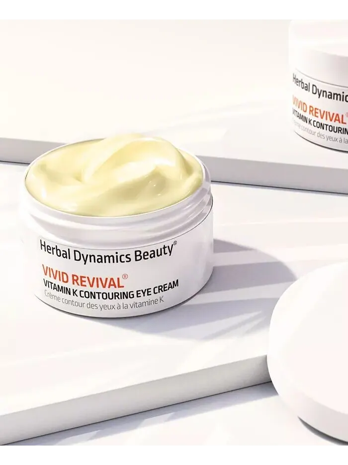 Осветляющий крем для век с витамином К и зеленым чаем Herbal Dynamics Beauty — изображение 6 из 6