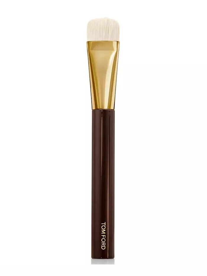 Кисть для растушевки и освещения 04 Tom Ford